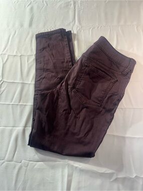 Isabel Maternity by Ingrid & Isabel 10/30RPlum Jegging with Black Waistband